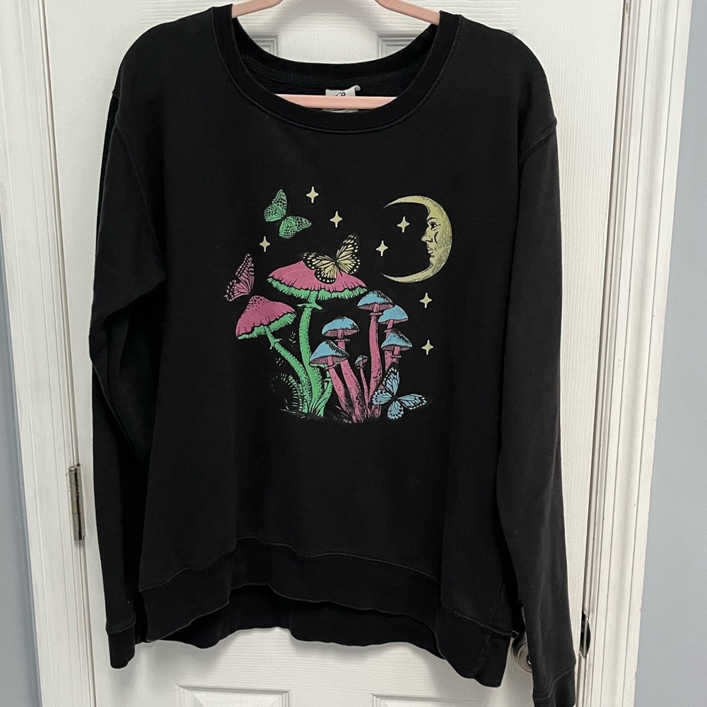 Pacific & Co. Women’s Sweatshirt Black Neon Mushroom Moon Butterfly XL Flaw Boho